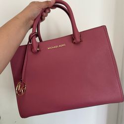 Michael kors purse