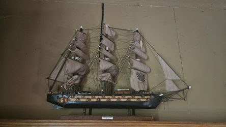 Display ship