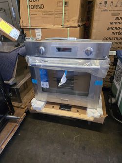 Thermador Professional 30" Stainless Steel Single Electric Wall Oven (Model POD301W).