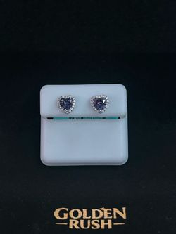 SS.925 Heart shaped Cz earrings