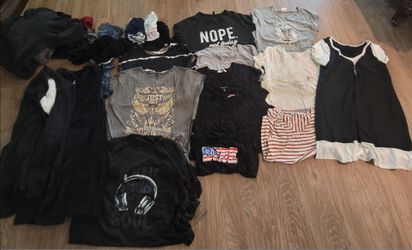 Huge lot of 2xl women's clothing