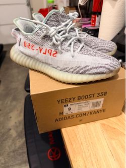 Yeezys size 9M
