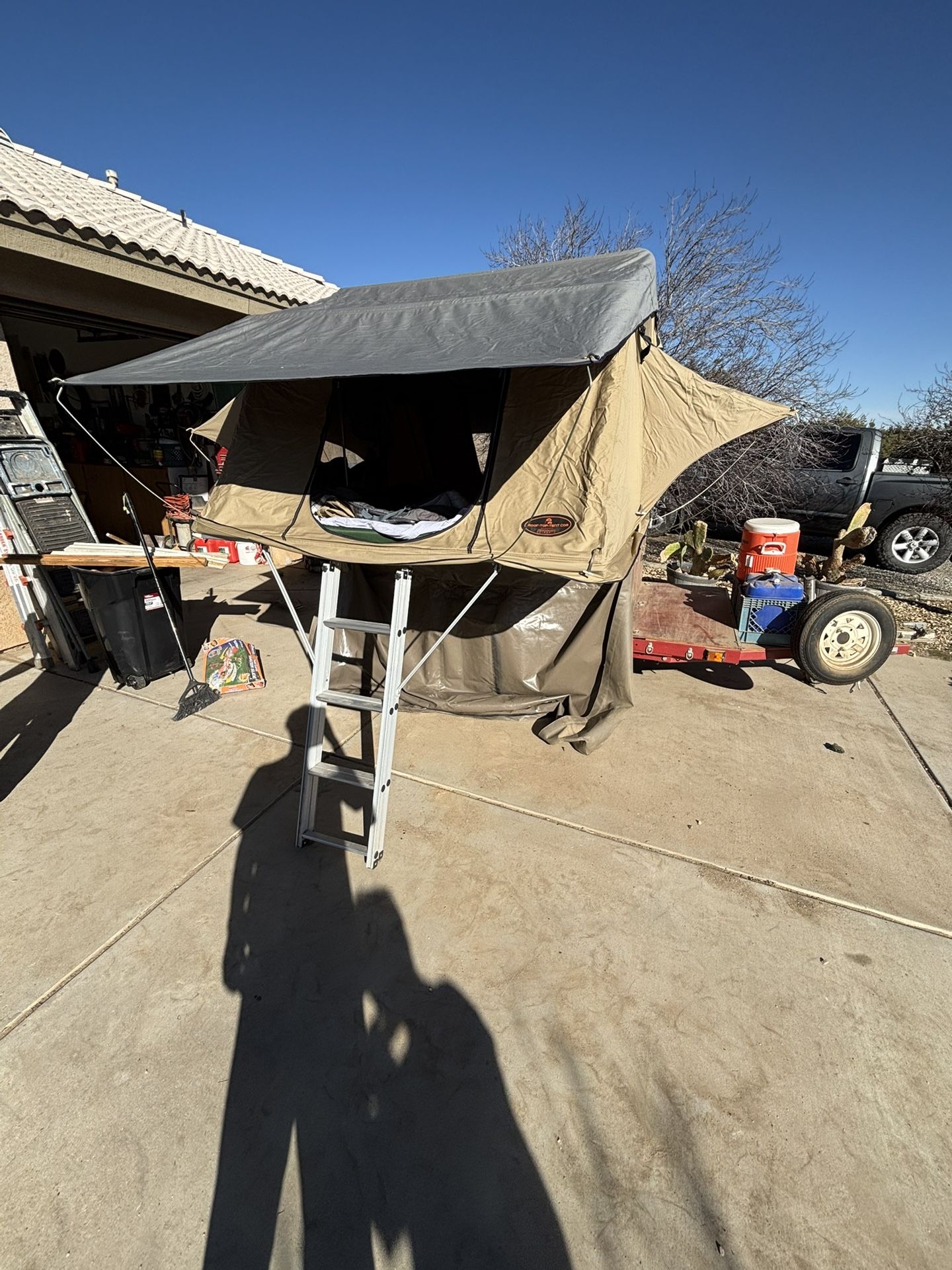 Camping Trailer With Roof Top Tent