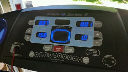 Pacemaster Treadmill Silver Select XP for Sale in Orting WA OfferUp