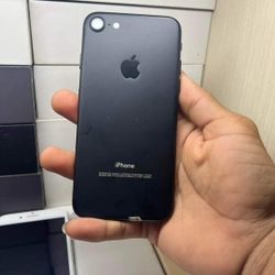 Iphone 7 Unlocked / Desbloqueado 😀 - Different Colors Available