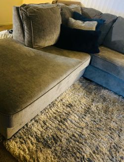 Altari 2-Piece Sectional with Chaise