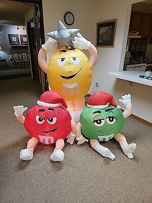 Gemmy Airblown Inflatable Christmas M&M Red Green & Yellow 6ft tall