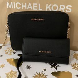 💯💯💯 Brand New!!!! Authentic!!!! Michael Kors Crossbody Purse With Matching Wallet