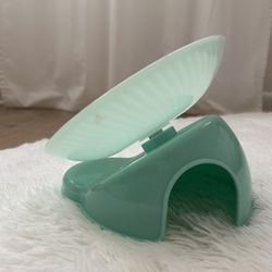 Teal Hamster wheel + hide