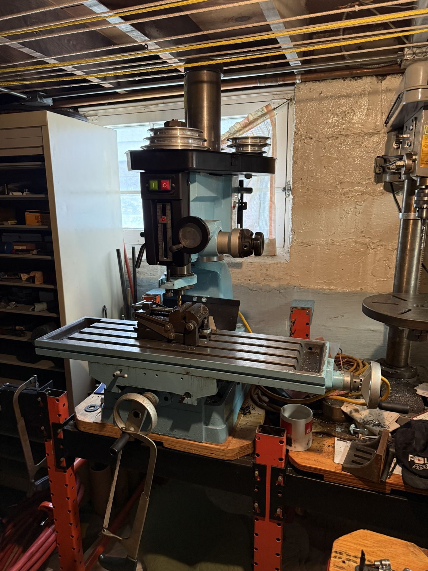MILLING AND DRILLING PRESS MACHINE WITH VARIOUS ADAPTERS. BUYER MUST DISASSEMBLE,PICK UP AND DELIVER. $500.00 OR BEST OFFER.
