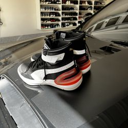 Puma Shoes Size 11. Low Price 