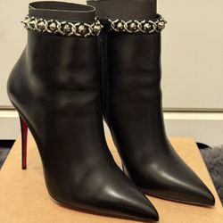Authentic Christian Louboutin Booty Chain 100