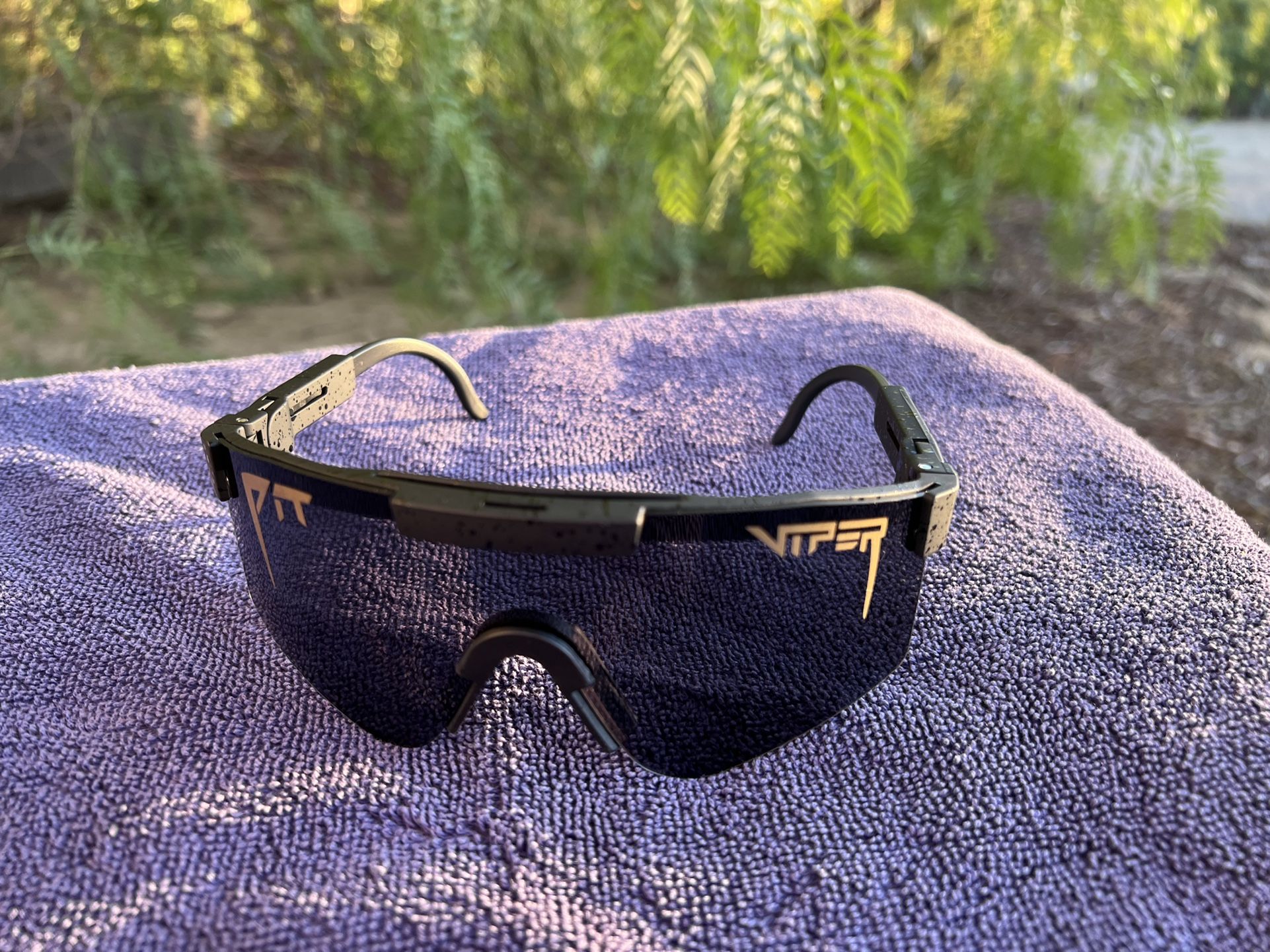 Louis Vuitton Sunglasses for Sale in Los Angeles, CA - OfferUp