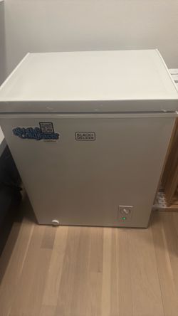Black + Decker Deep Freezer