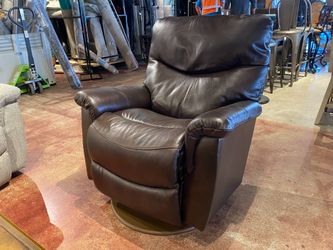 LA-Z-BOY James Brown Leather Power Recliner w/ Remote