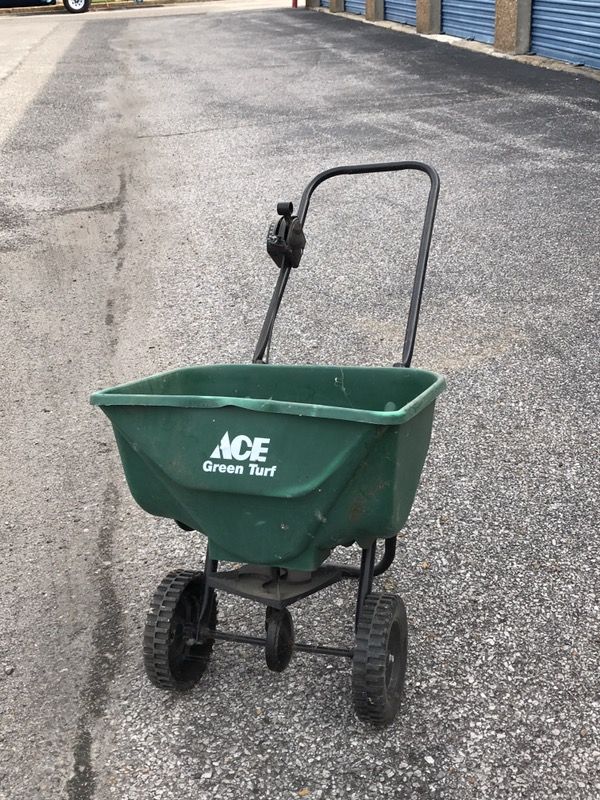 ACE GREEN TURF ROTARY FERTILIZER SPREADER