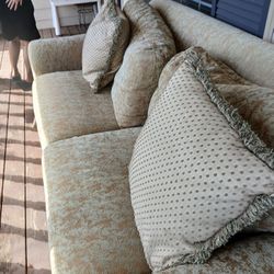 Couch Gold Light Brown