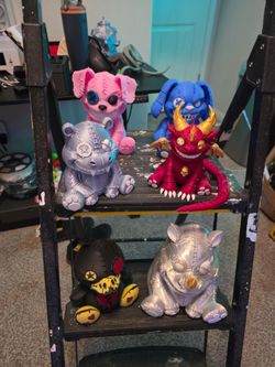 Figurines forsale