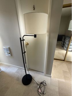 Floor lamp