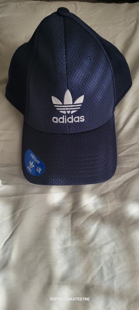 NWT MENS ADIDAS HAT NAVY BLUE AND WHITE SIZE L/XL