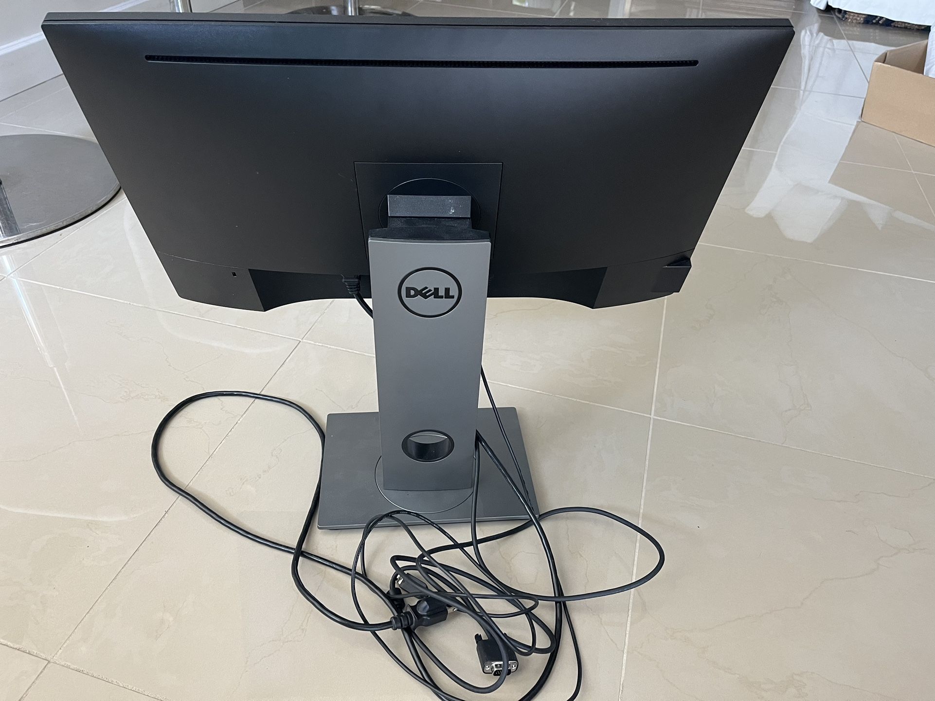 Dell Monitor 24 Inch Wide Screen LCD