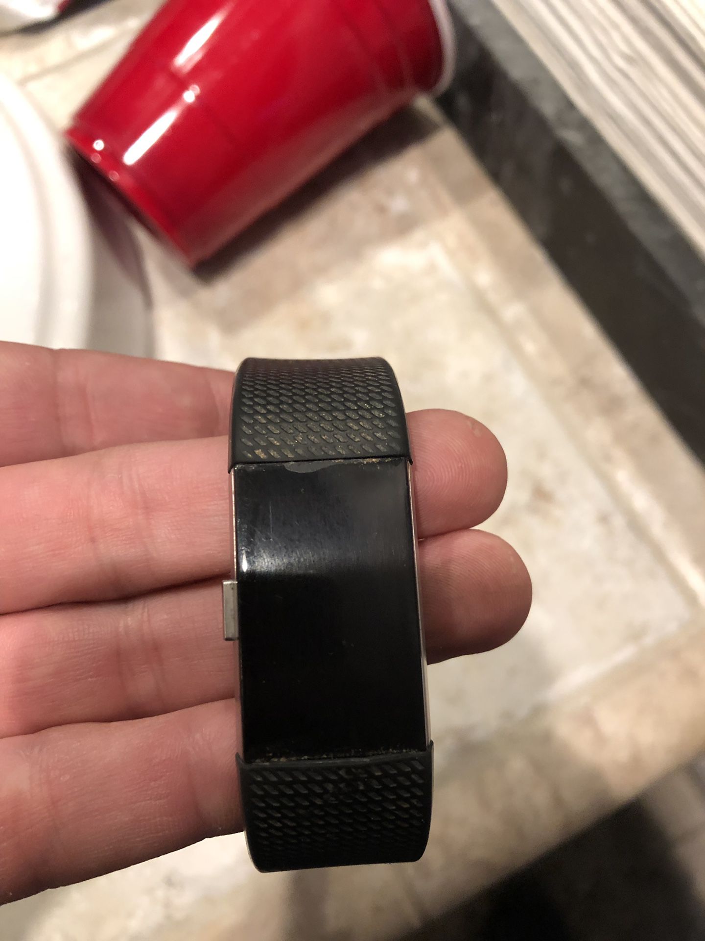 Fitbit charge 2 hardly used needs charger