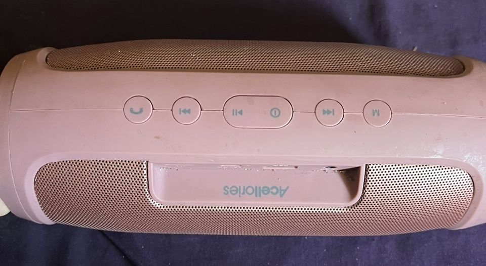 Acellories Blue tooth Speaker.