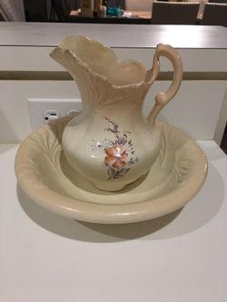 Ceramic pitcher & bowl set