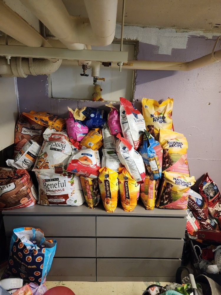 15-30 Pound Bags Of Various Dog Food
