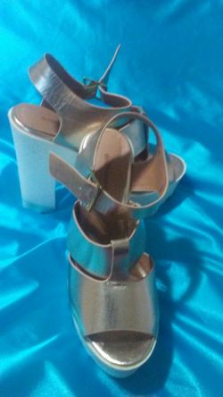 Dollhouse Gold heels