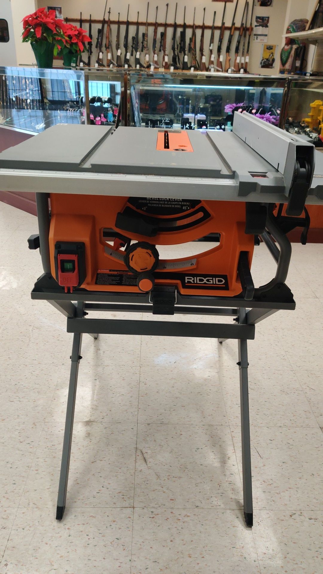 Ridgid 10" Table Saw w/Stand//120V//15A//60Hz//Excellent Condition ‼️