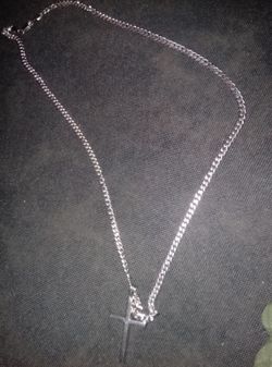 Silver Cross Pendant Chain Necklace