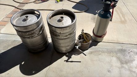 Anheuser-Busch Stainless Steel Beer Kegs 2
