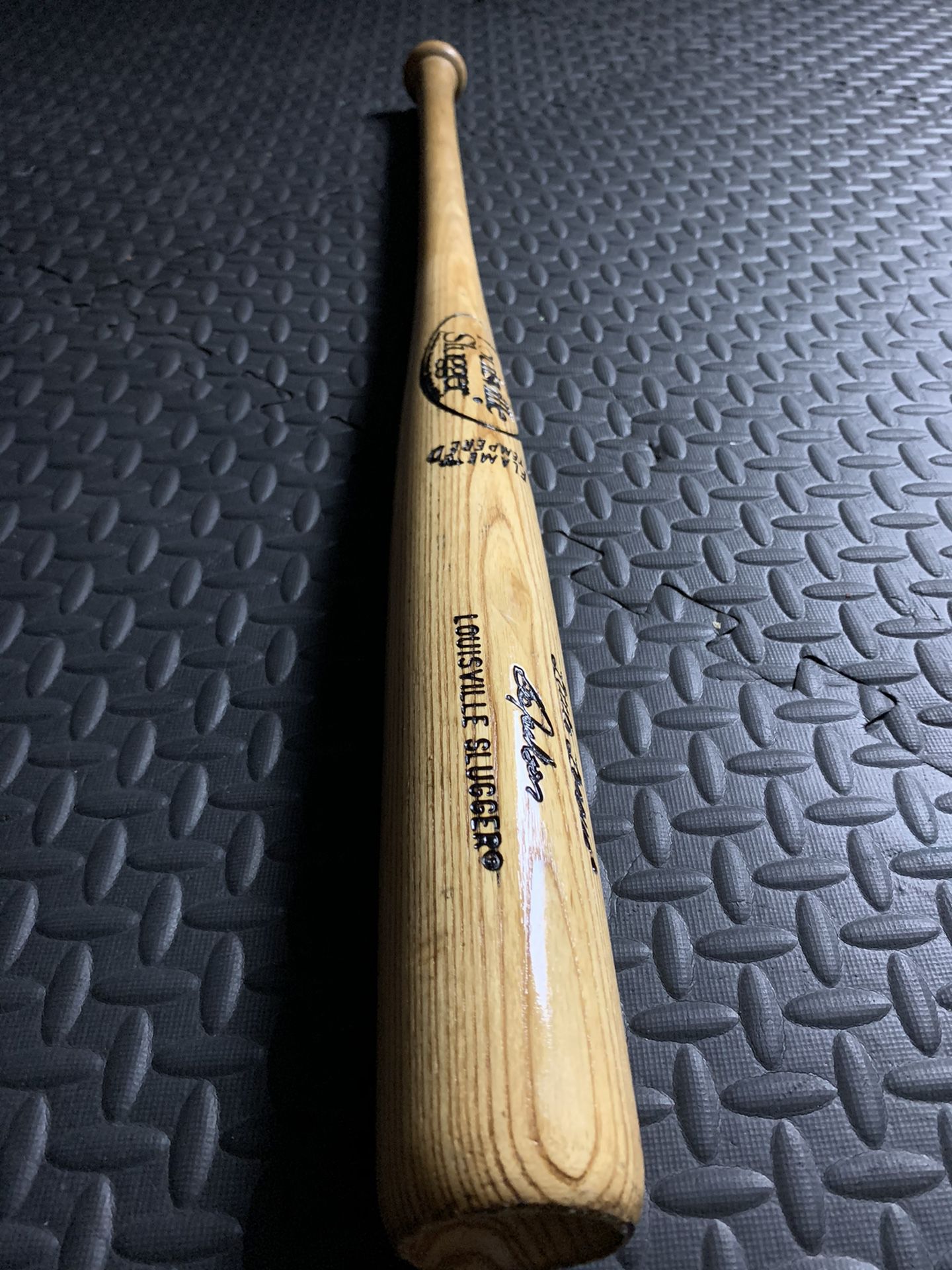 Bo Jackson Louisville Slugger bat