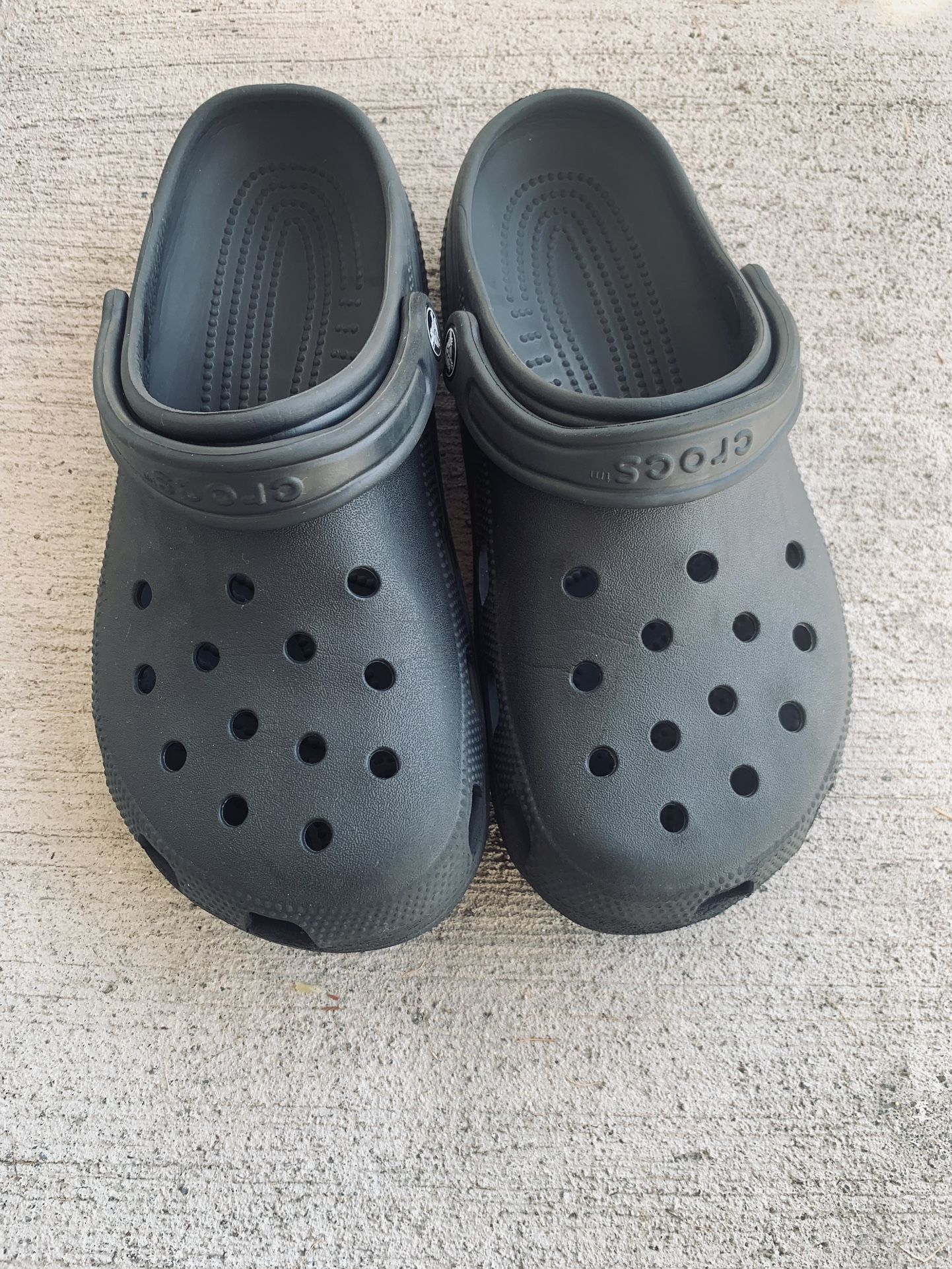 LIKE NEW! Black crocs size 8 Men 10 Women