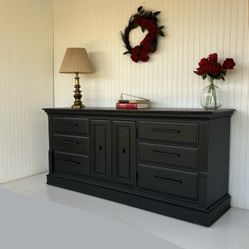 Dresser - Entertainment Center - Sideboard - Buffet - Bedroom Set - Dresser Set 