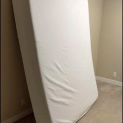 Queen Memory Foam Mattress