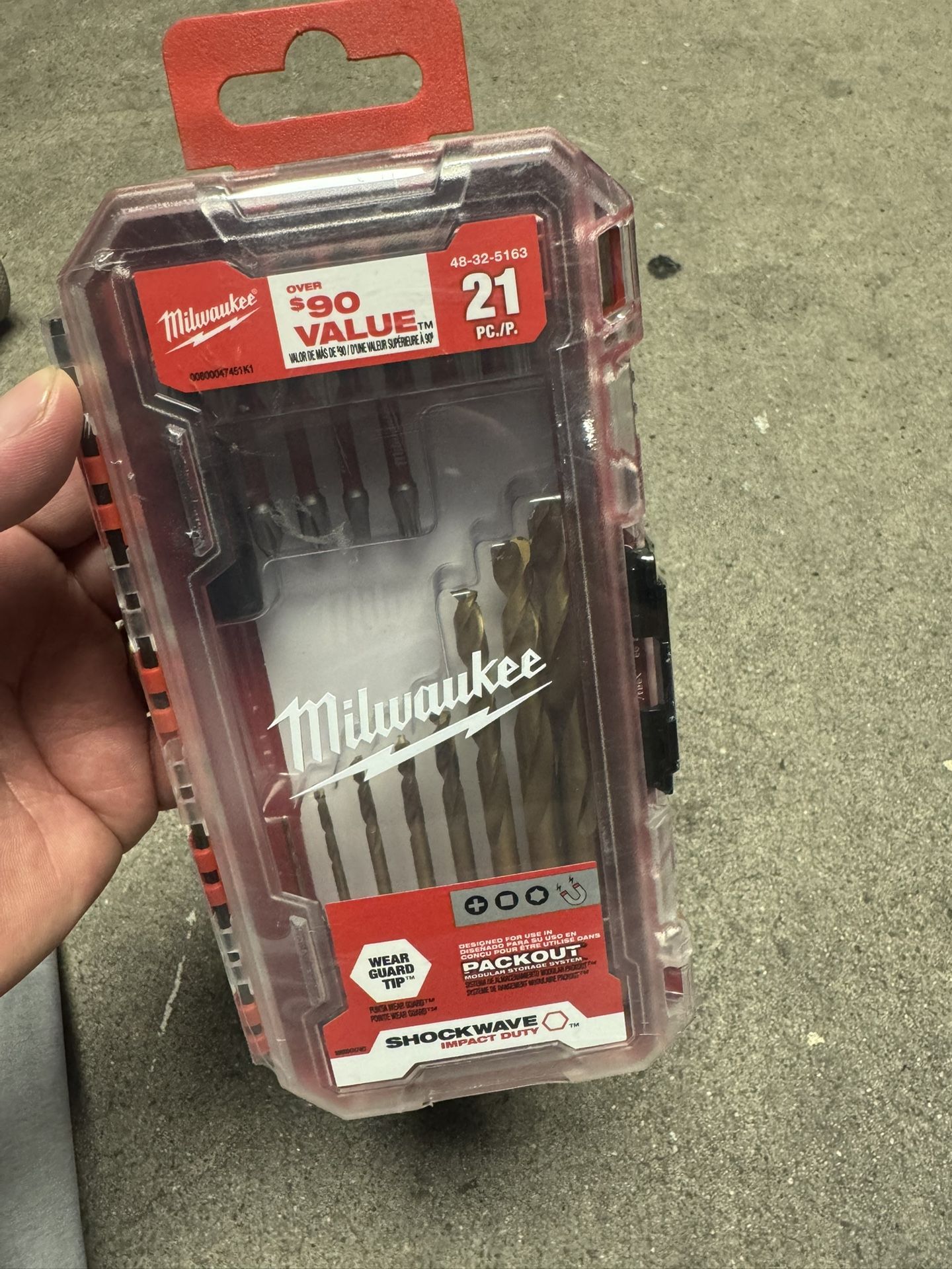 Brand New Milwaukee SHOCKWAVE Impact Duty Drill & Drive Set (21-Piece)