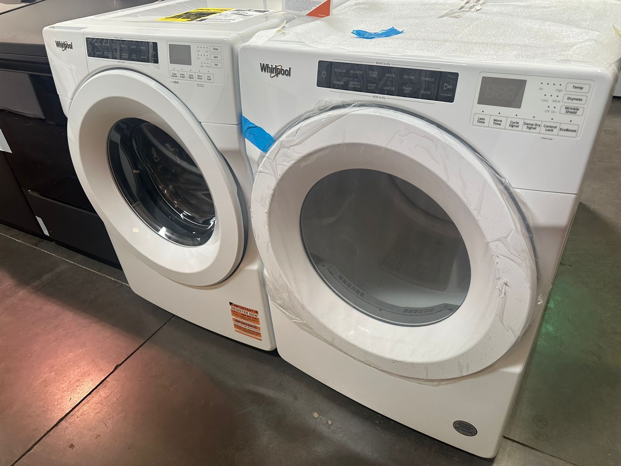 Whirlpool Washer And Electric Dryer Set In White