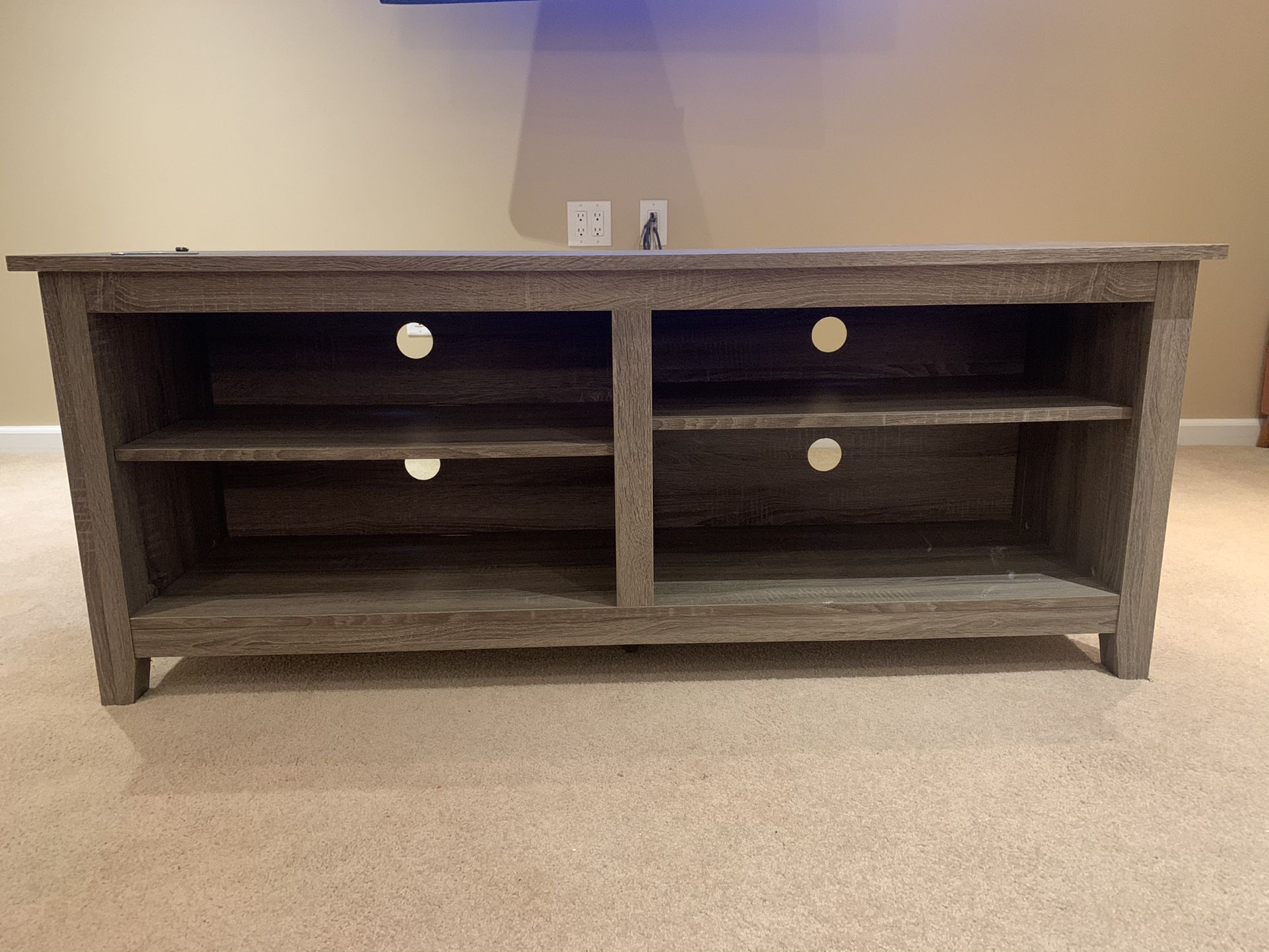 TV Stand - GREAT CONDITION
