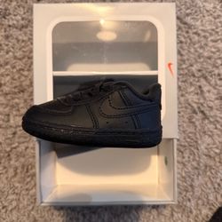 Nike Air Force 1 Triple Black 3C