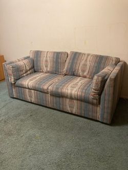Vintage sofa and pull out bed