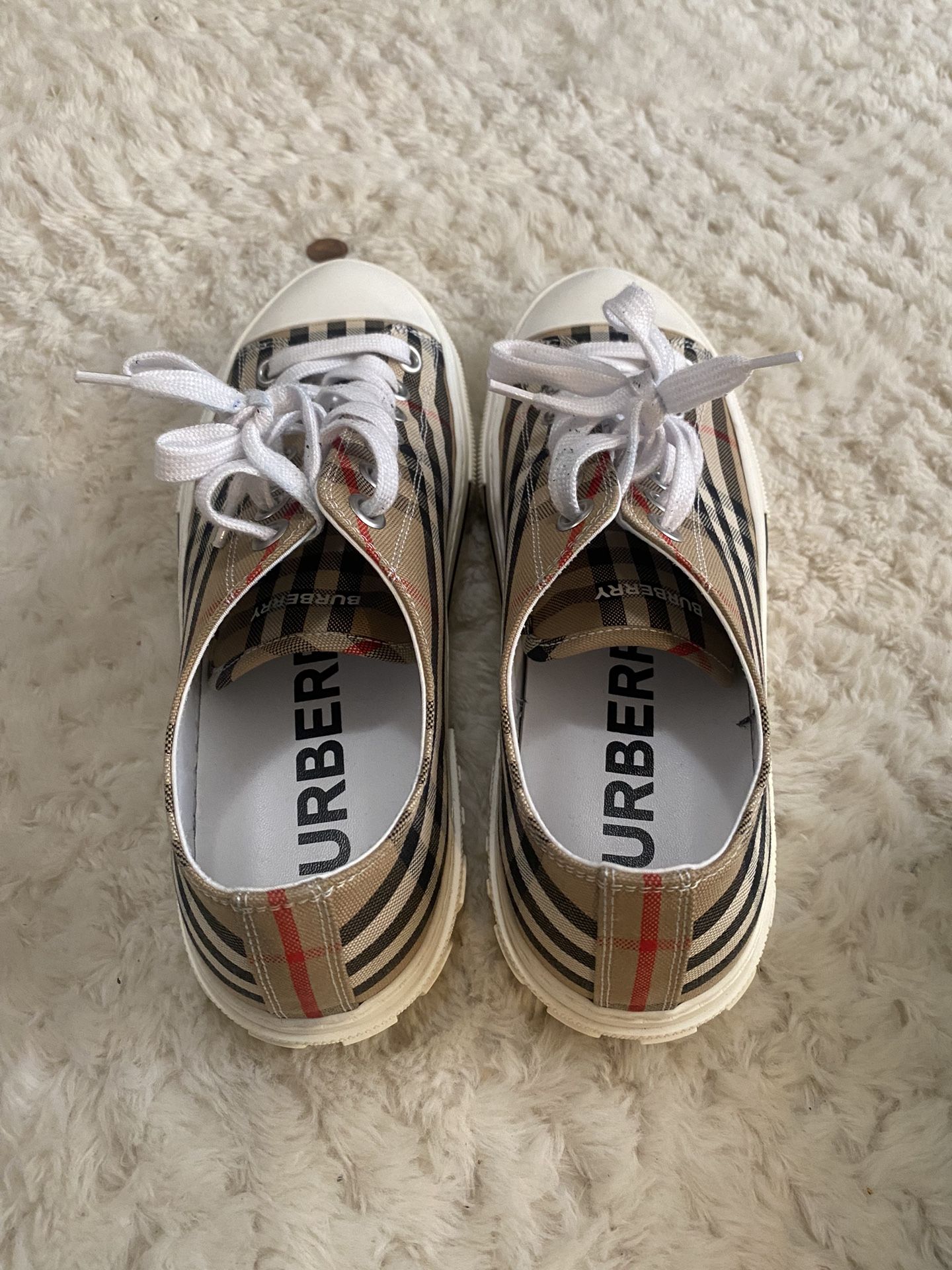 Burberry Shoes Size 41 