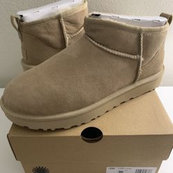 ✨ UGG Classic Ultra Mini Boots ✨