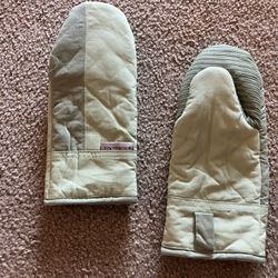 KitchenAid Oven Mitts