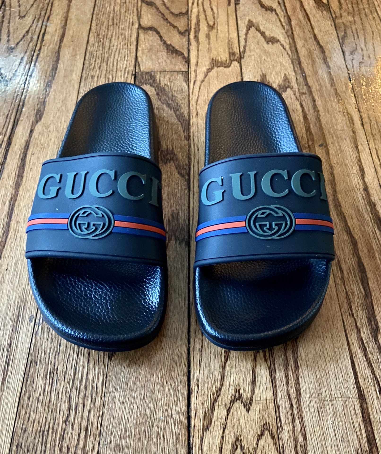 Gucci Unisex Slides; 42