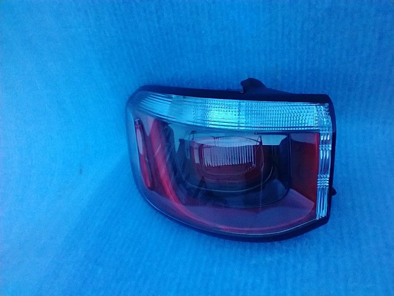 Chrysler Tail Light Driver Side