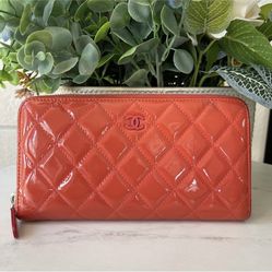 CHANEL 100 Authentic Patent Leather Quilted Zip Around Wallet 