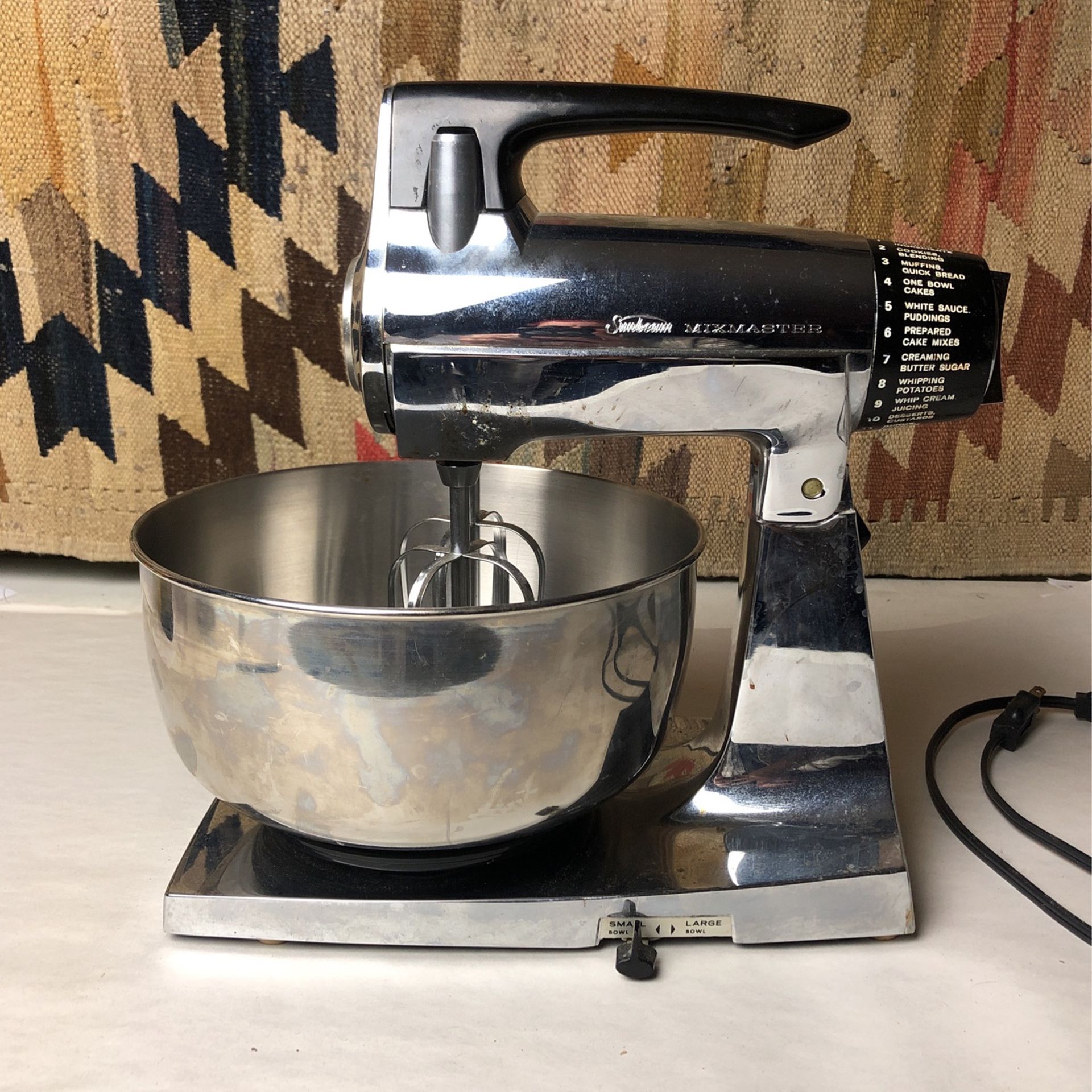 Vintage Chrome Sunbeam Mixmaster Mixer - WORKING needs replacement beaters