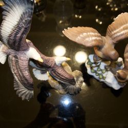 Set Of 2 Bird Figurines 